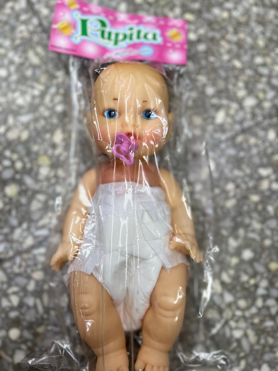 Bebe pañal de goma